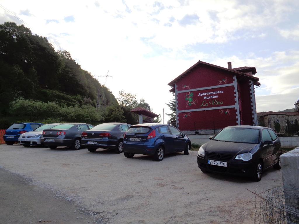 Apartamentos Rurales La Vina Cangas de Onis Bagian luar foto